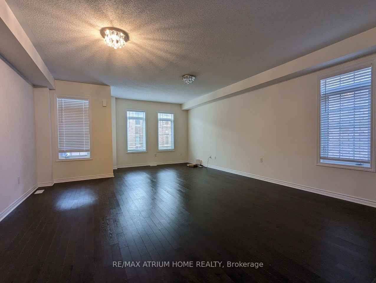 120 Gordon Circle ## - Photo 2 of 6