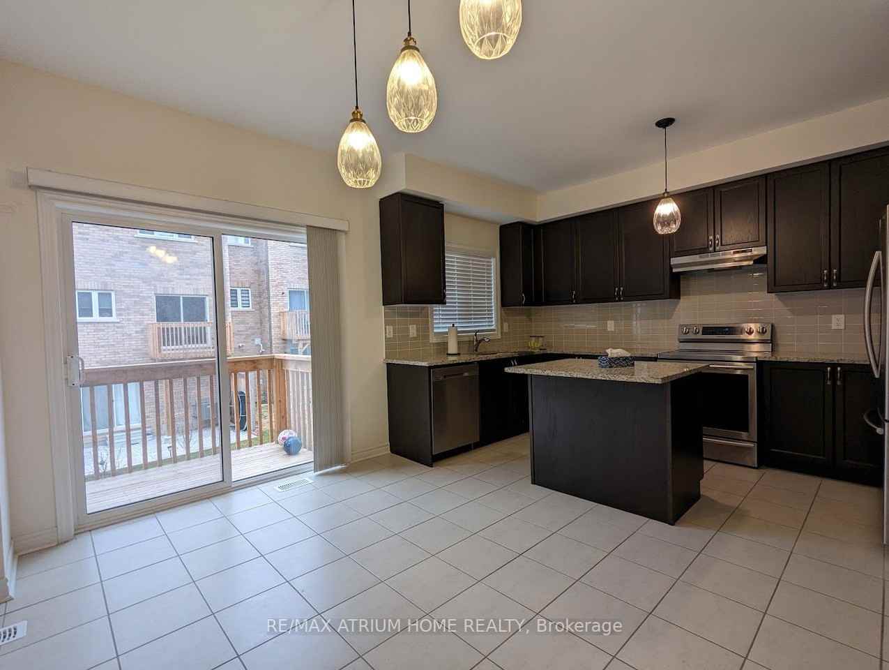 120 Gordon Circle ## - Photo 3 of 6