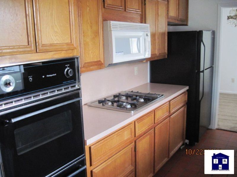 502 S 9th St - Photo 7 of 50