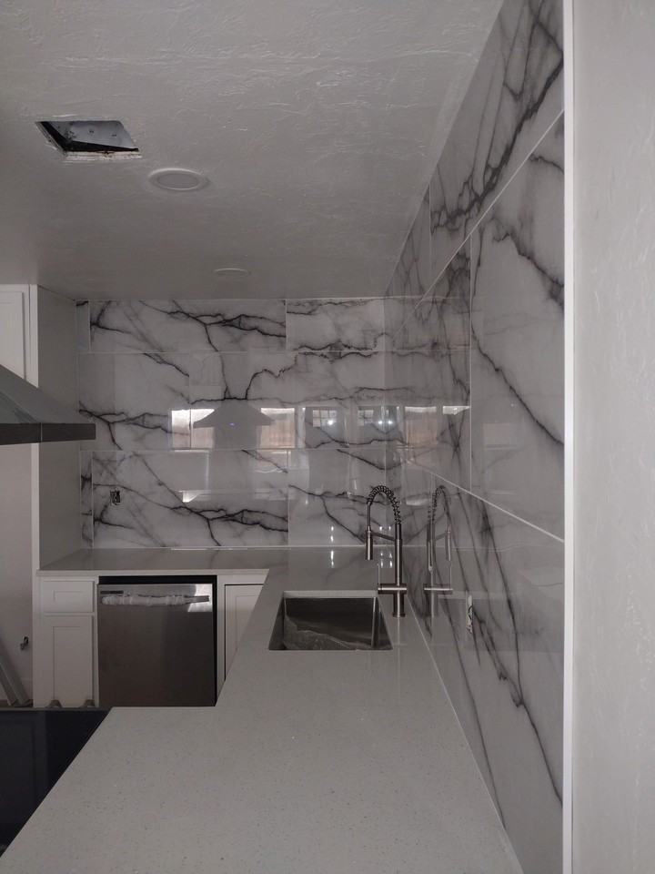 2719 Nw 47th St #NA - Photo 2 of 4