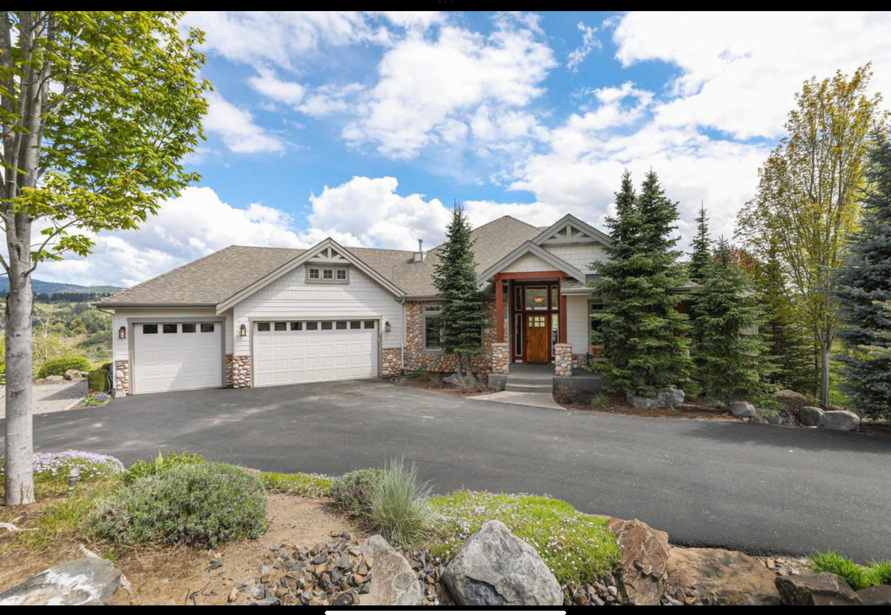 1607 E Eagle Feather Ln #NA - Photo 2 of 47