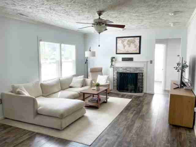 1907 Finnegan St #1 - Photo 4 of 25