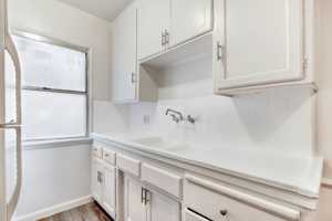 featured image of 132 N Oxford Ave