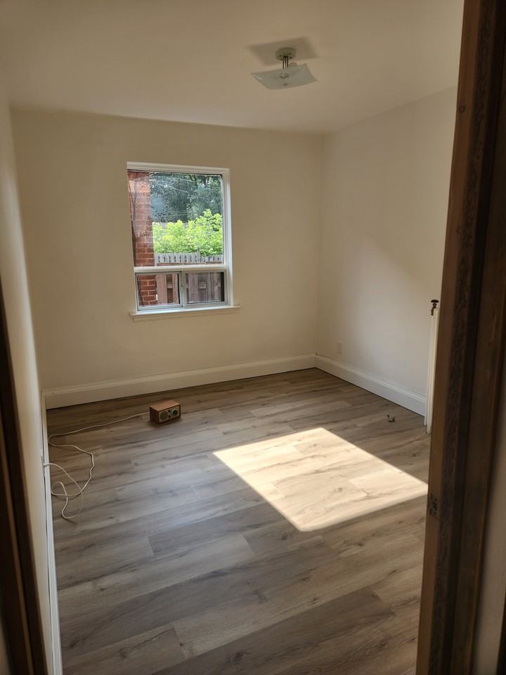 Vaughan Rd & Humewood Dr #2 - Photo 4 of 7