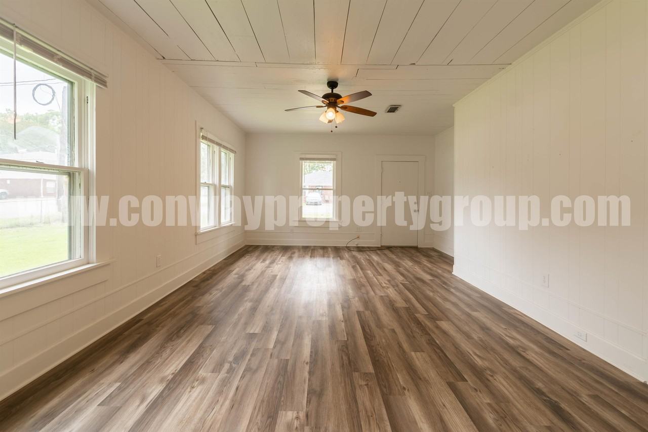 1404 Clifton St #1404 - Photo 4 of 19