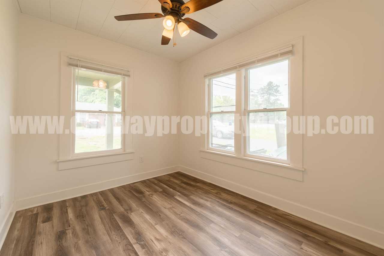 1404 Clifton St #1404 - Photo 6 of 19