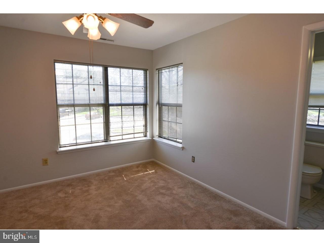 354 Coventry Court - Photo 3 of 9