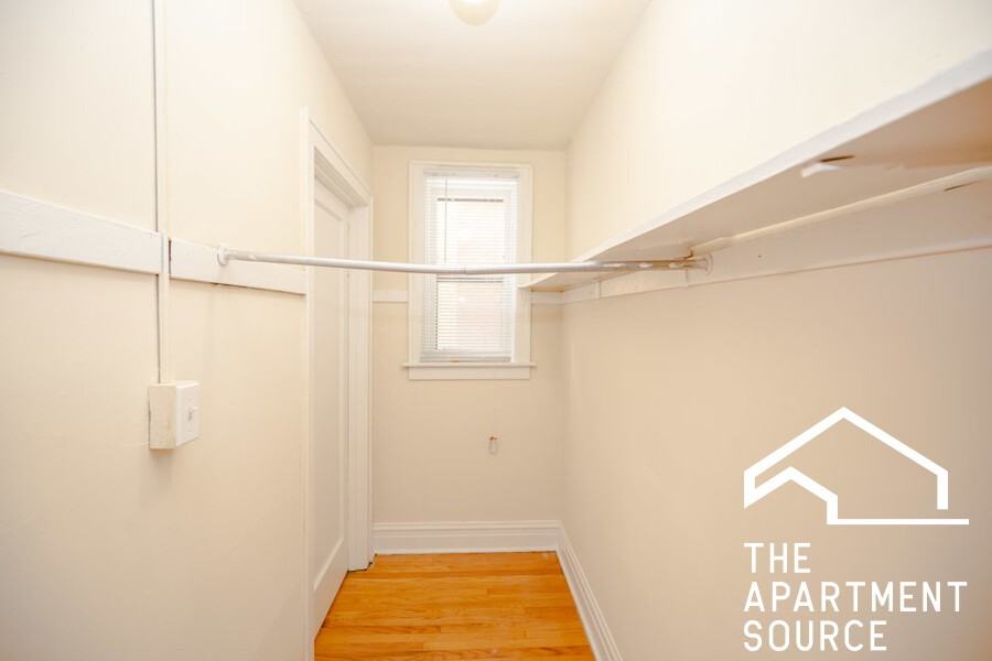 5017 W Cermak Rd #25 - Photo 5 of 7