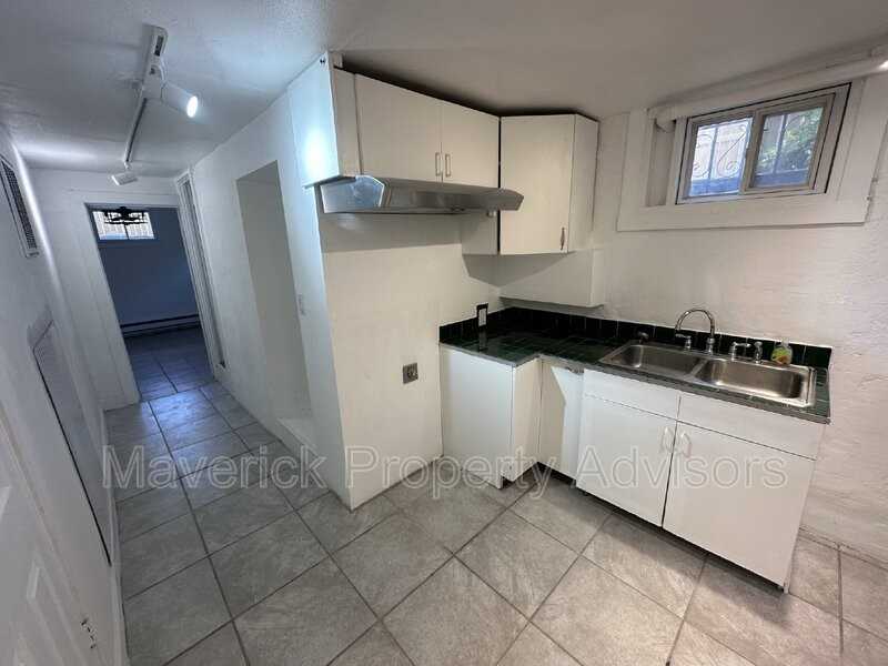 504 High St Se - Photo 3 of 14