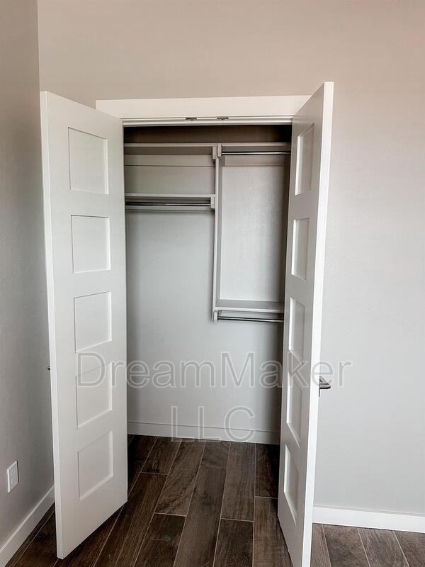 5193 Red Maple Ave - Photo 5 of 8