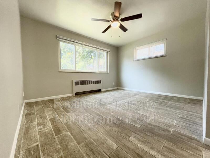 1812 Compton Rd - Photo 3 of 4