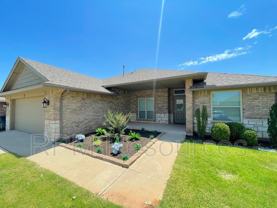 9016 Sw 48th Ter - Photo 1 of 1