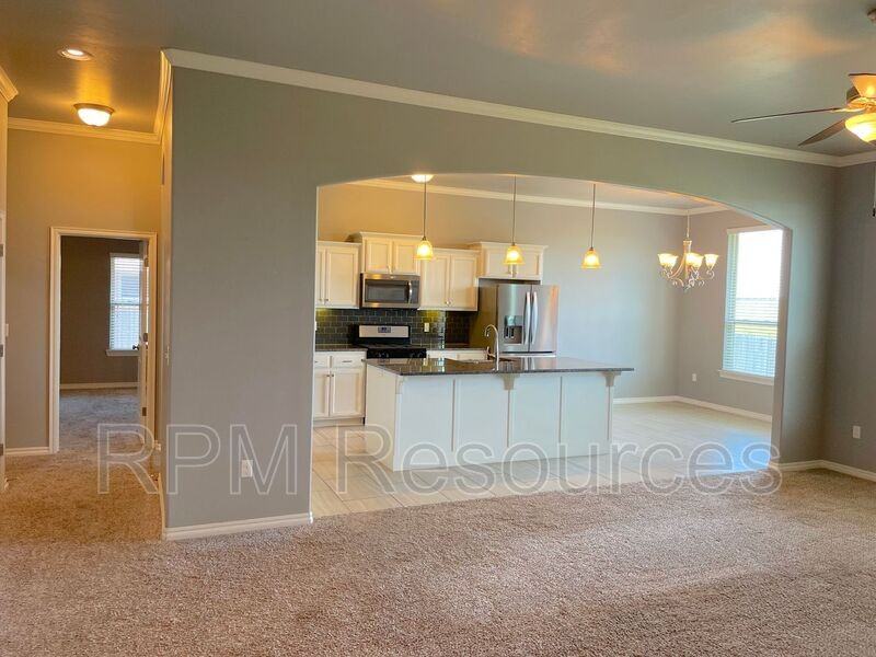 9016 Sw 48th Ter - Photo 4 of 20