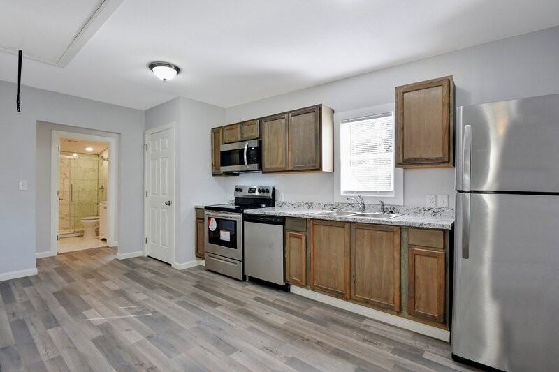 105 Graves St - Photo 3 of 10