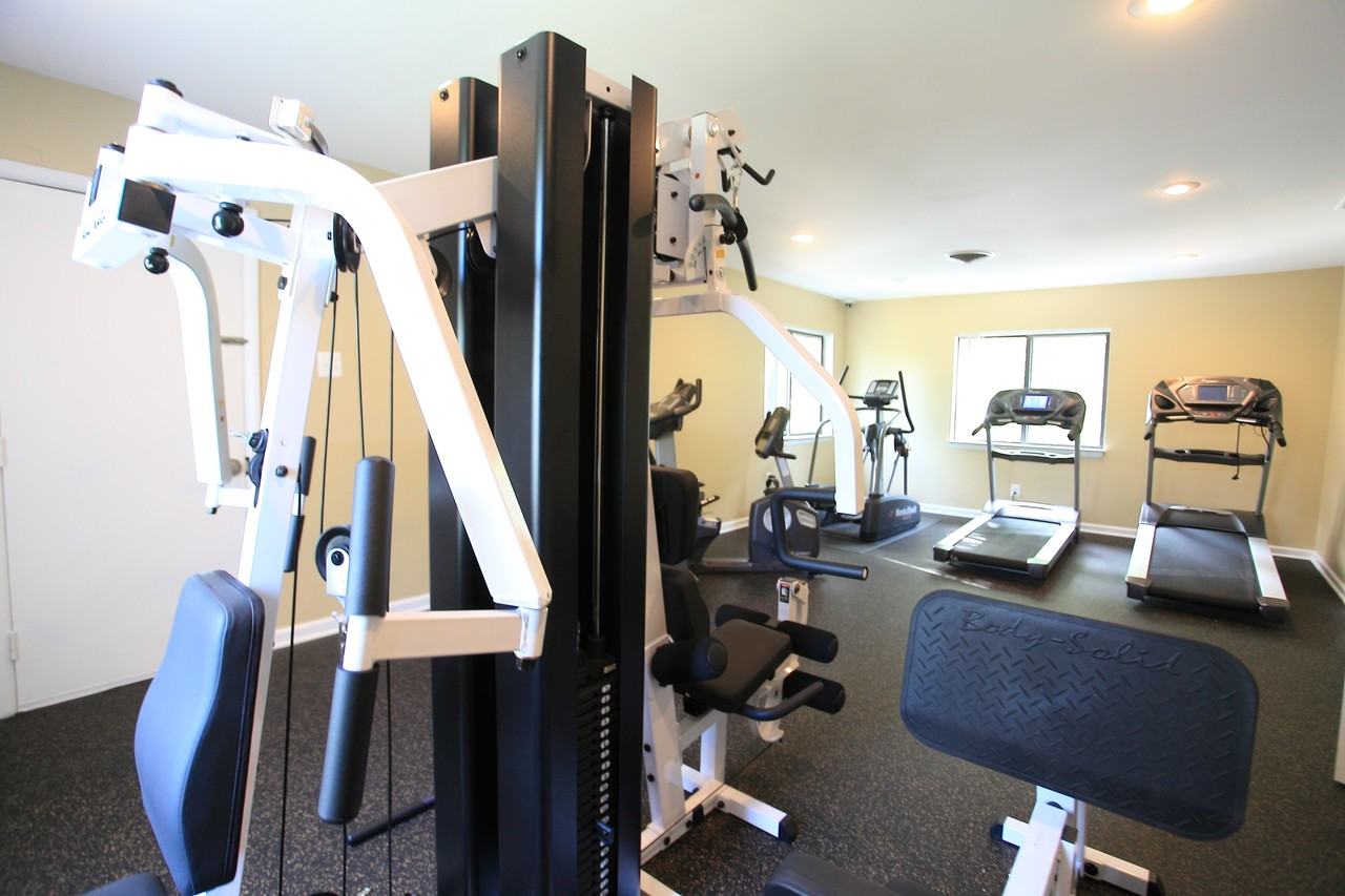 Linden Park Apartments - Photo 2 of 10