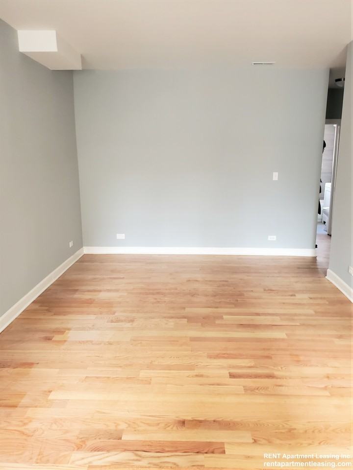 W Pratt Blvd #2I - Photo 6 of 13