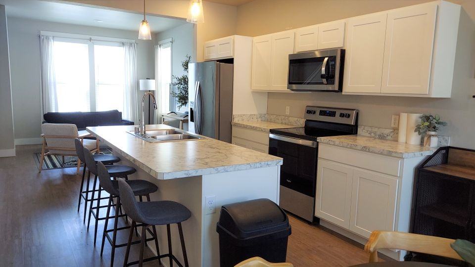 6145 Farmstead Ave #101 - Photo 3 of 9