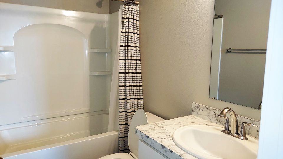 6145 Farmstead Ave #101 - Photo 7 of 9