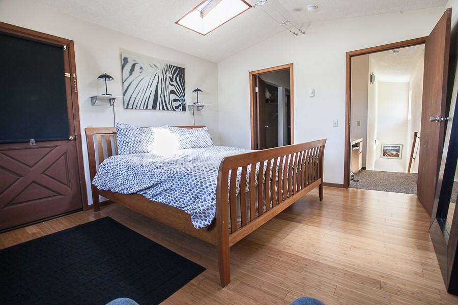 1327 Columbia St #NA - Photo 2 of 14