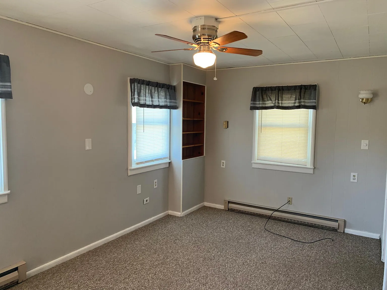 1237 E St #NA - Photo 2 of 5