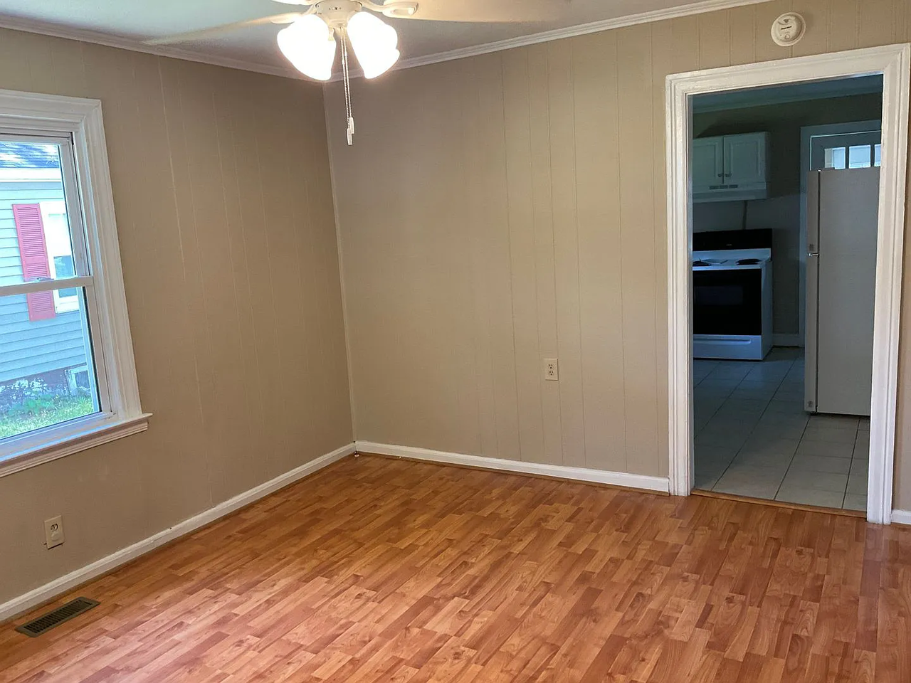 202 W Carroll St #NA - Photo 3 of 5