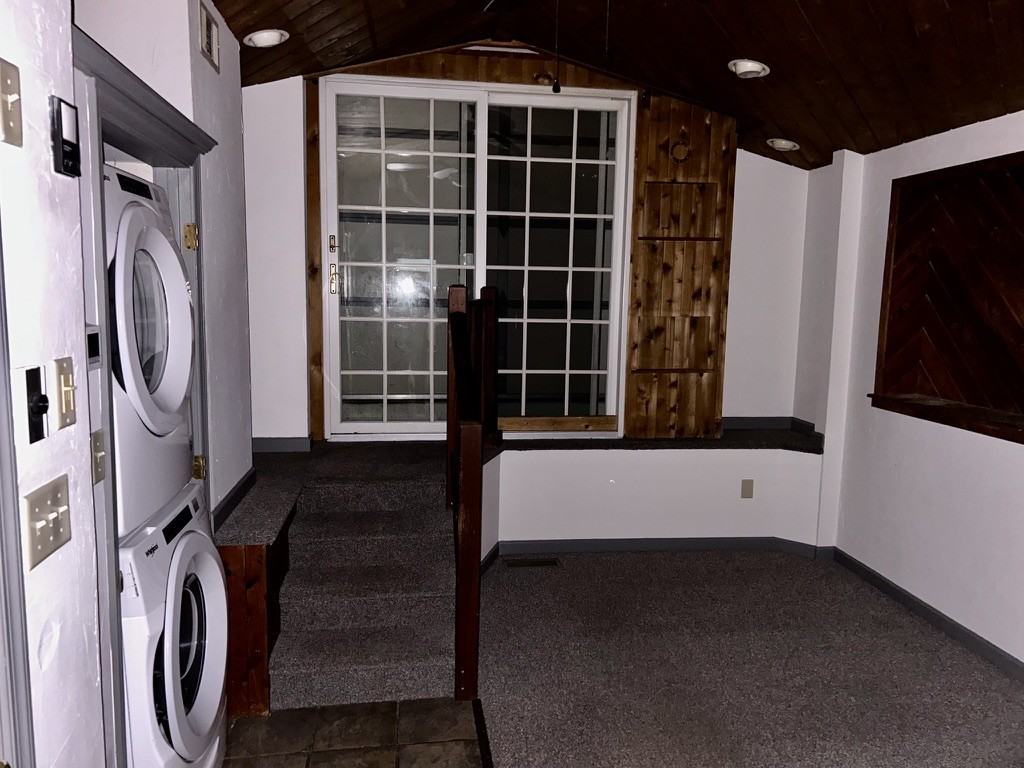 1569 W King St #3 - Photo 2 of 21