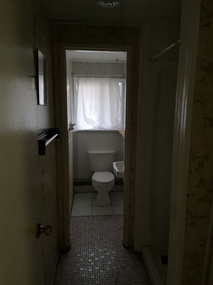 399 W 22nd St #NA - Photo 3 of 4