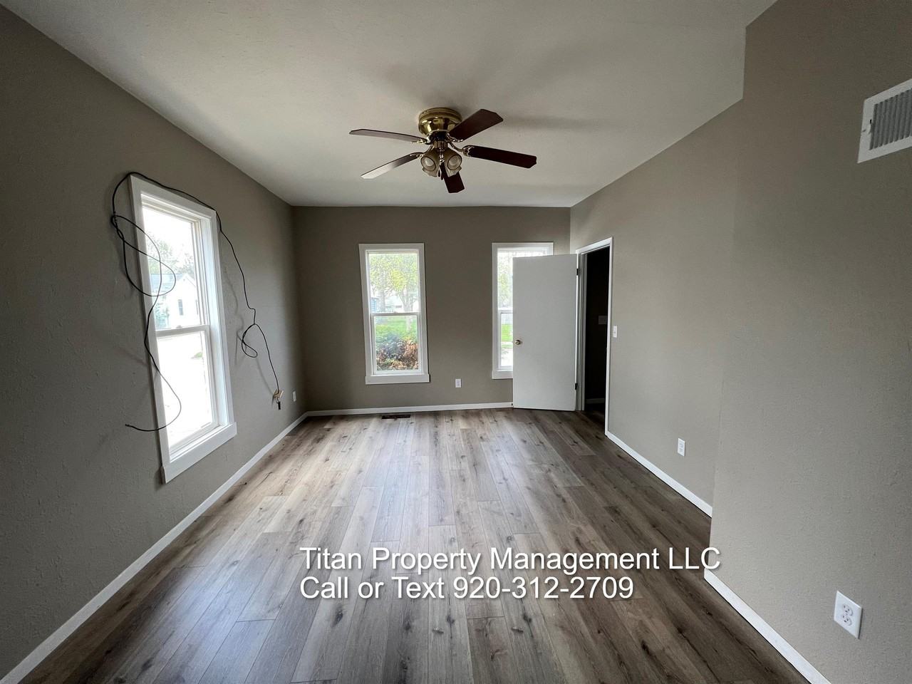 757 Woodland Ave #1 - Photo 3 of 14