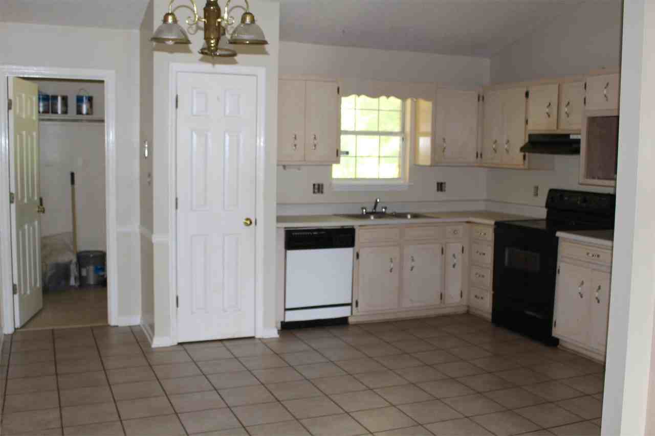 2220 Bedford Ct #1 - Photo 2 of 5