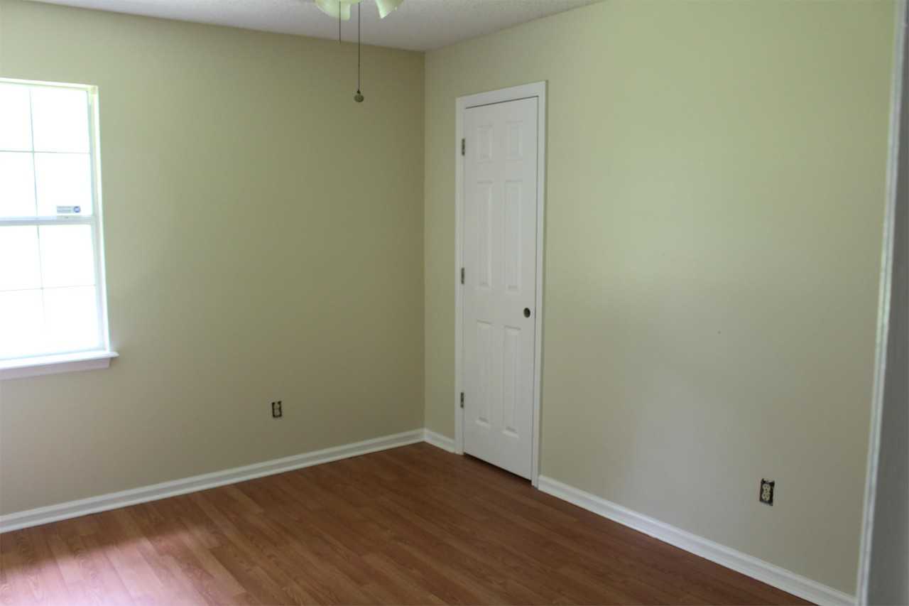 2220 Bedford Ct #1 - Photo 3 of 5
