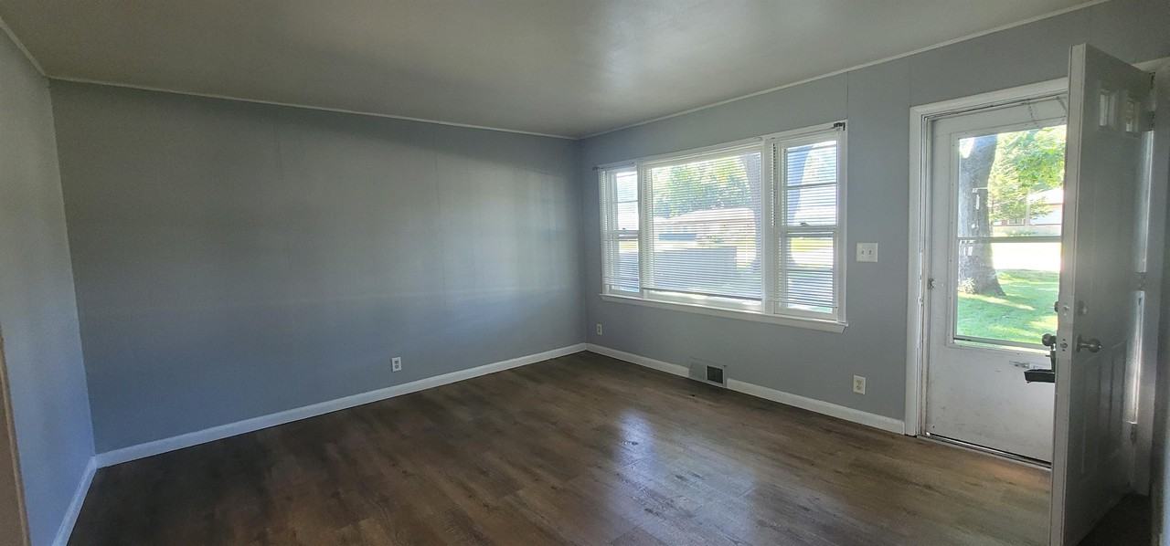 36 Liberty Blvd #1 - Photo 2 of 10