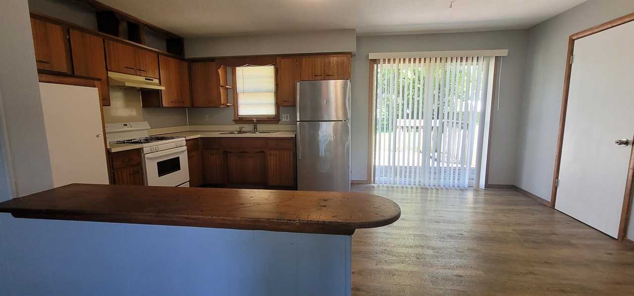 36 Liberty Blvd #1 - Photo 4 of 10