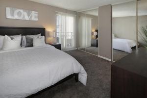 featured image of 2130 W Crescent Ave