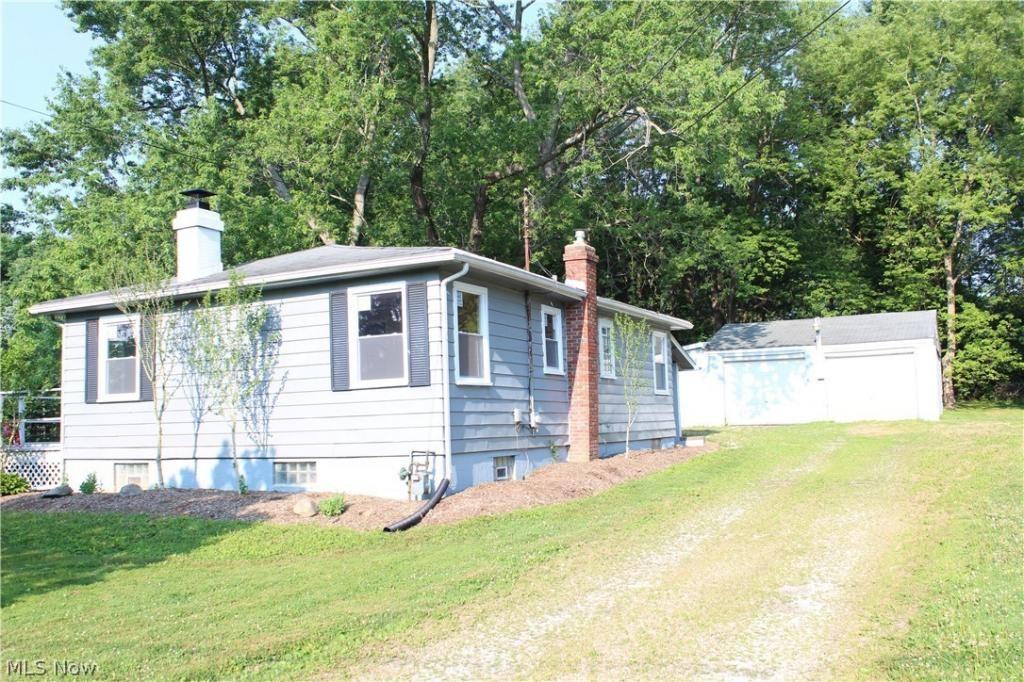 4134 Beckley Rd - Photo 3 of 8