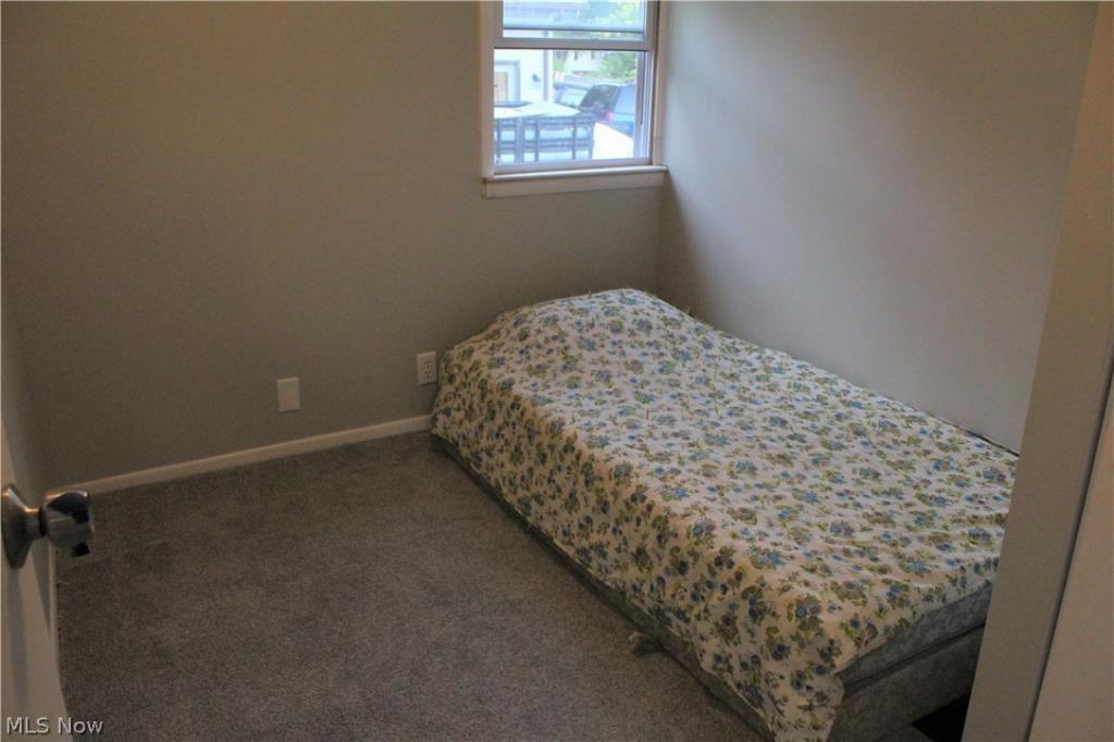 4134 Beckley Rd - Photo 6 of 8