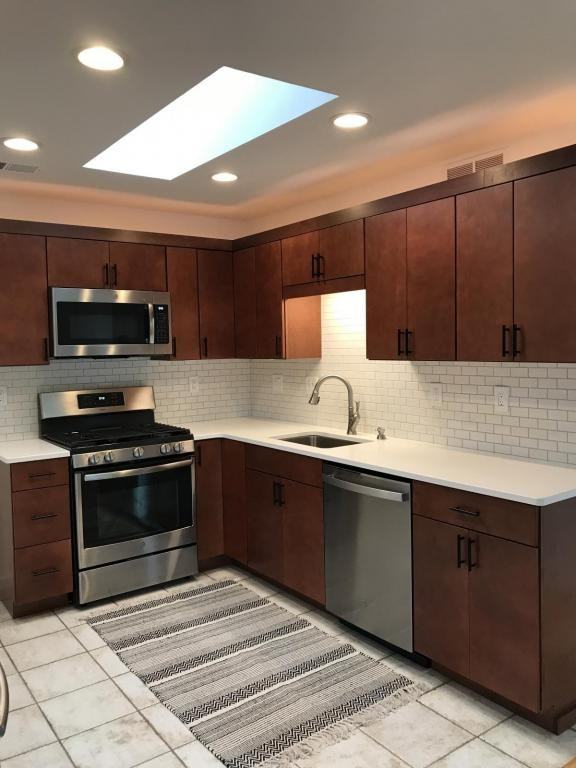 575 N Broadway #3 - Photo 2 of 16