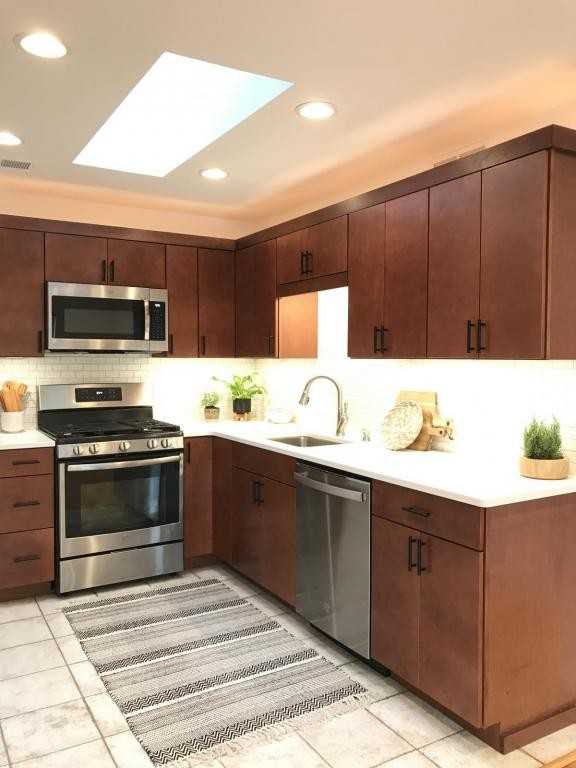 575 N Broadway #3 - Photo 4 of 16