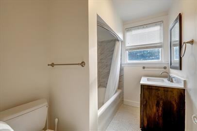 1439 Paloma Ave - Photo 3 of 23