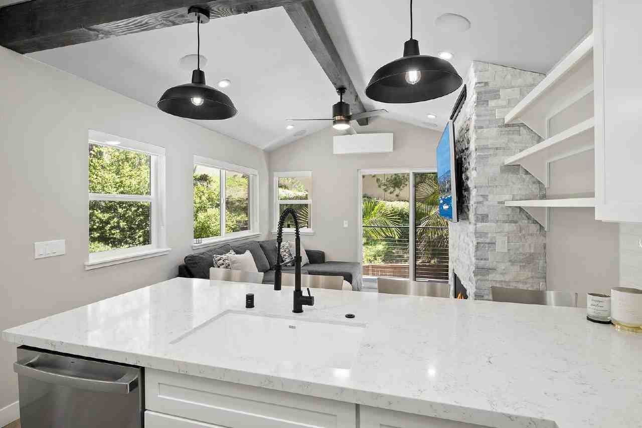 1103 Paradise Trail Rd - Photo 2 of 32