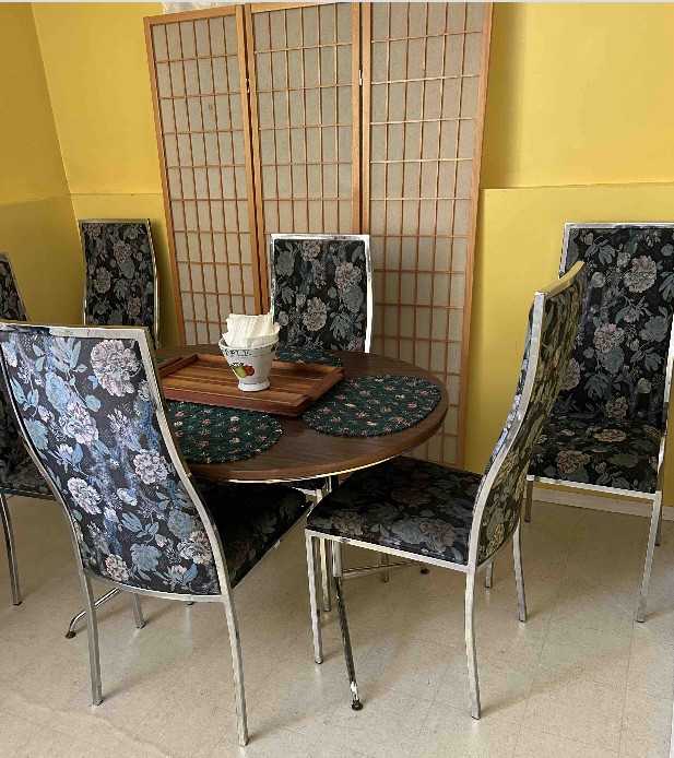 15421 103 Ave NW - Photo 2 of 7