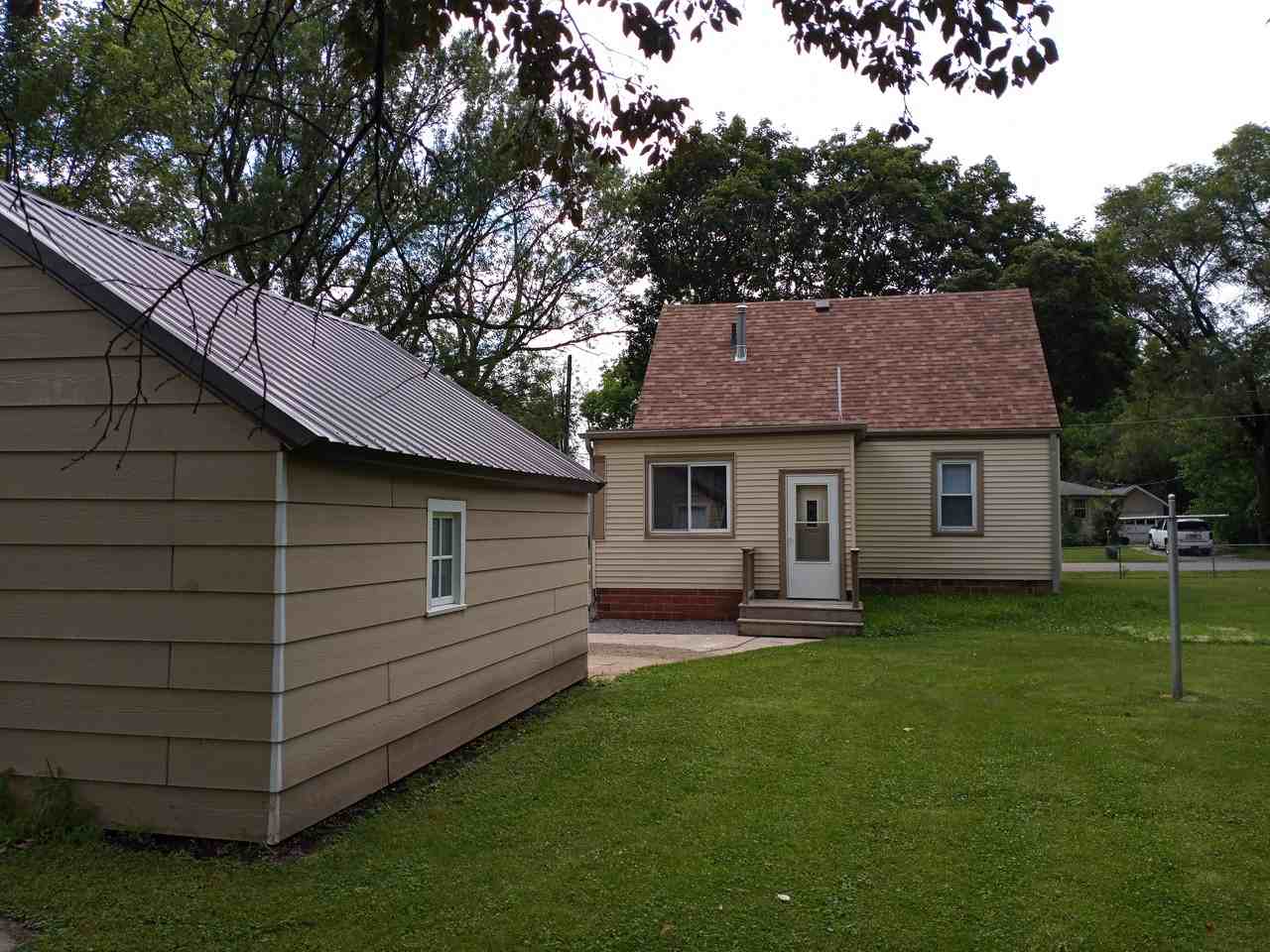 1715 S Coolidge Ave #NA - Photo 2 of 12