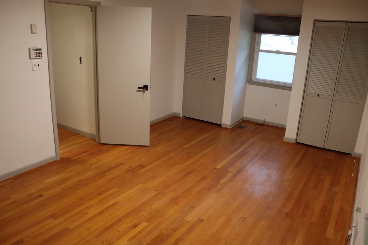1507 Ainsley Rd #NA - Photo 2 of 6