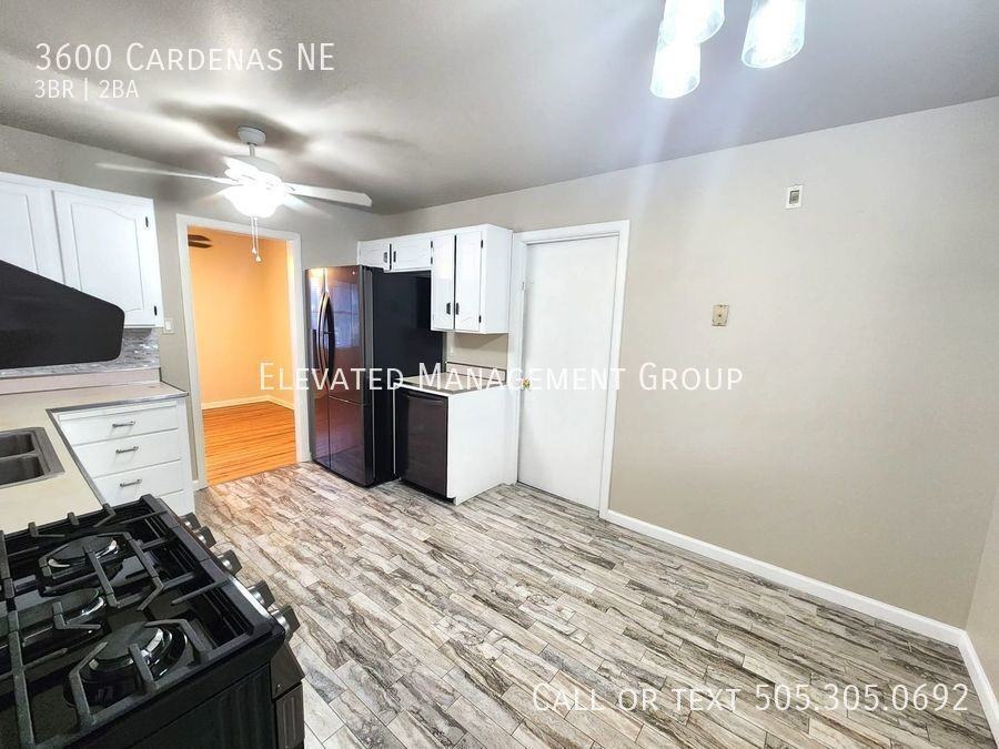 3600 Cardenas Pl Ne - Photo 3 of 26