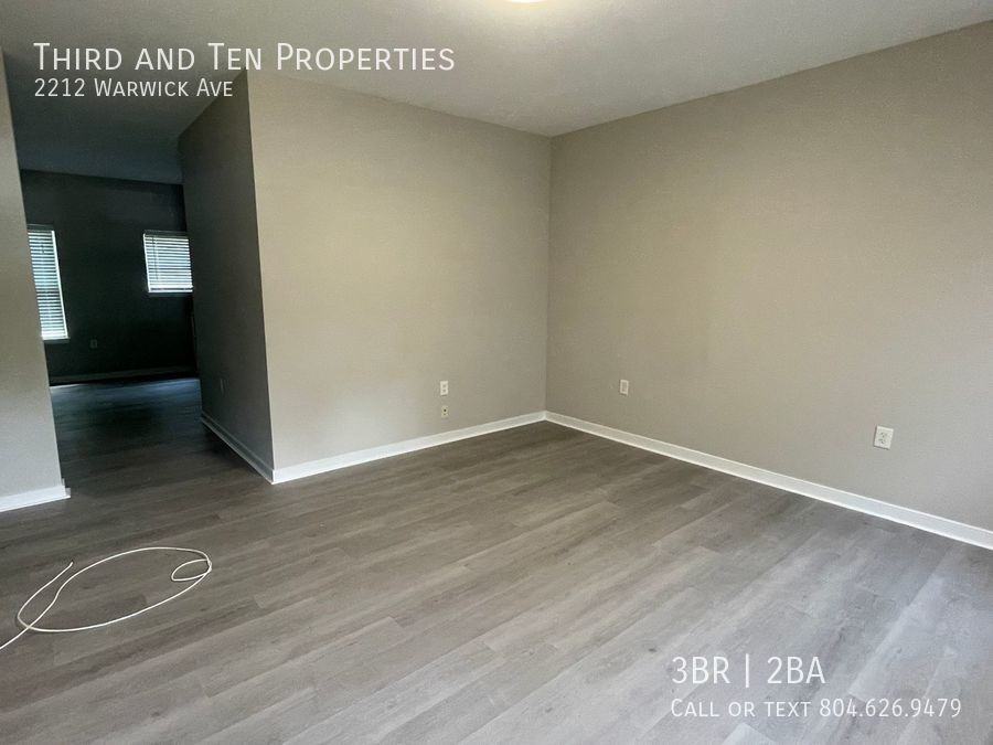 2212 Warwick Ave - Photo 2 of 12