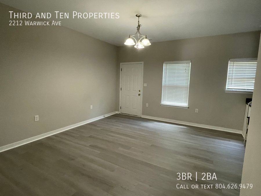 2212 Warwick Ave - Photo 3 of 12