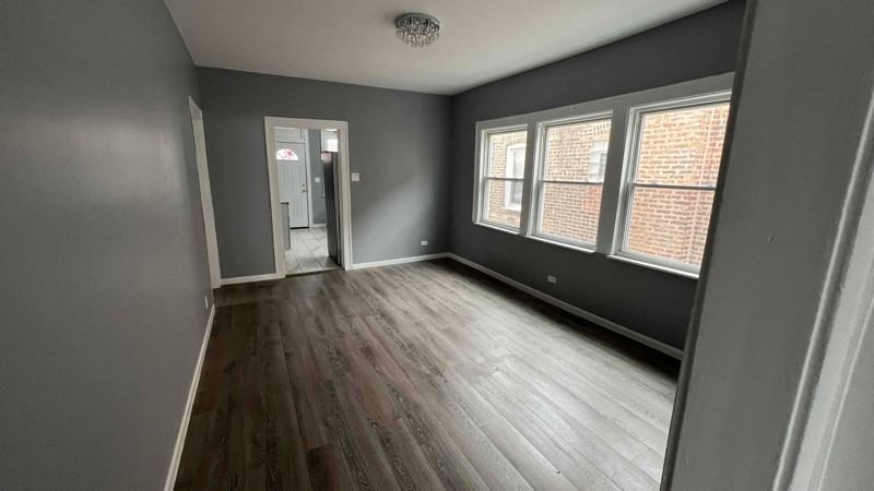 1425 N Massasoit Ave #2 - Photo 3 of 11