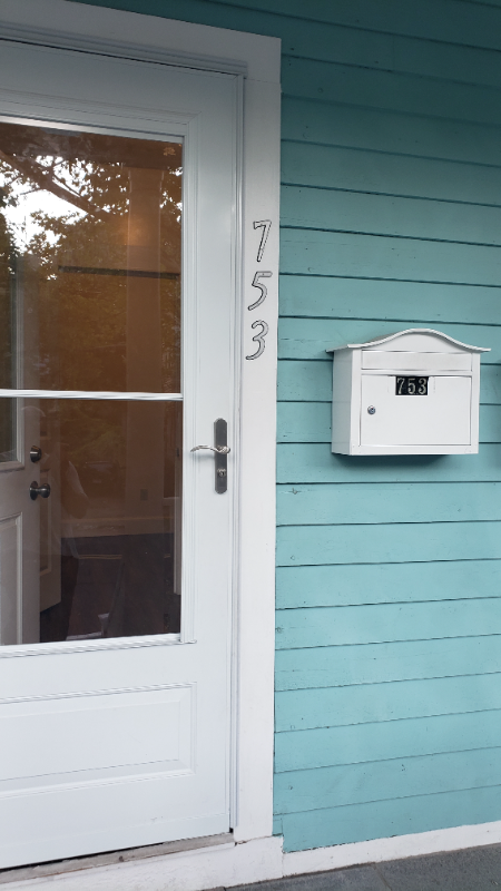 753 Winchester Ave - Photo 6 of 33