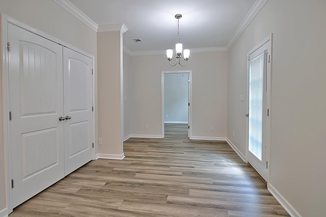 38 Griffin Rd #1 - Photo 5 of 31