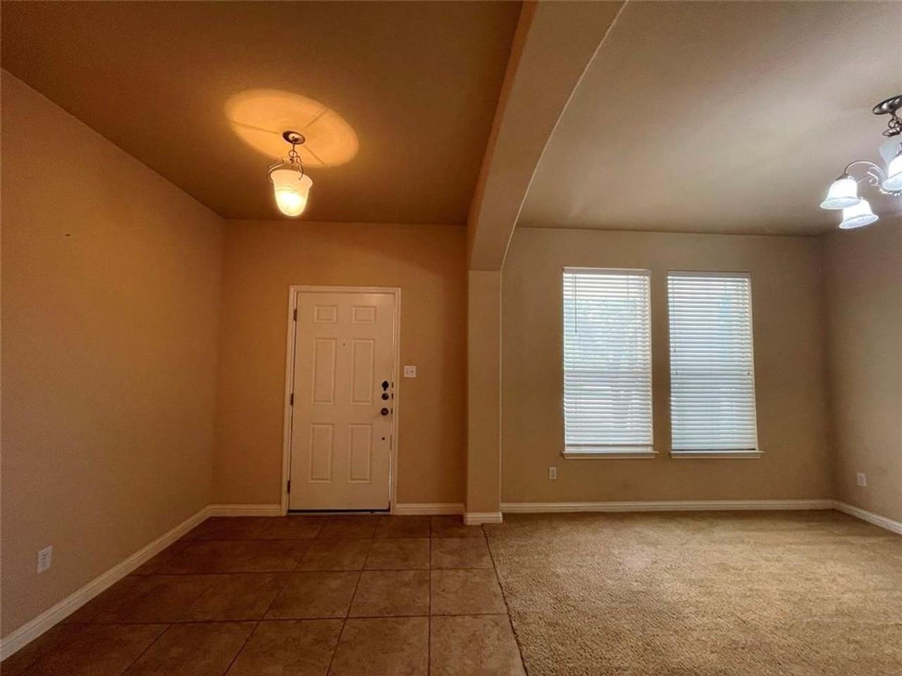 311 Arrowhead Trl - Photo 2 of 35
