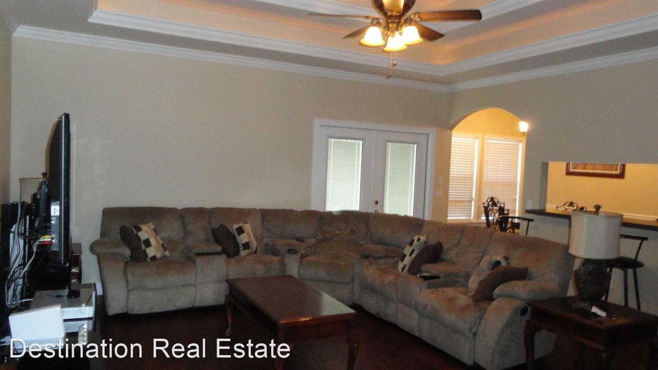 332 Sand Pine Cir - Photo 3 of 21